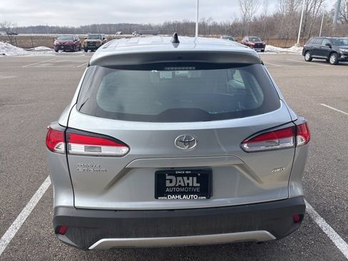 Used 2024 Toyota Corolla Cross L image 14