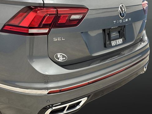 Used 2024 Volkswagen Tiguan SEL R-Line image 34