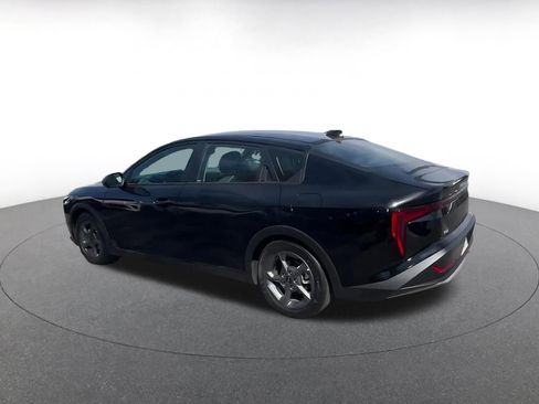 Used 2025 Kia K4 LXS image 9