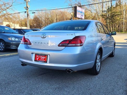 Used 2009 Toyota Avalon Limited image 2