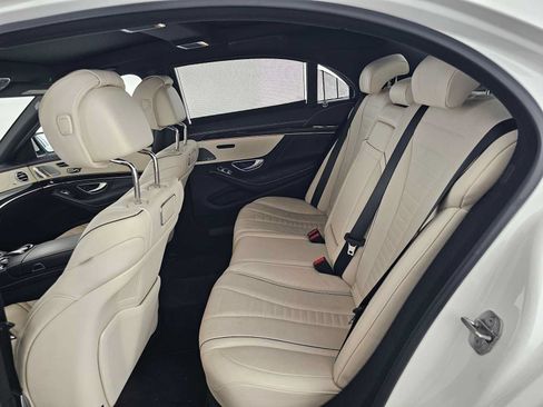 Used 2018 Mercedes-Benz S 560 Sedan image 16