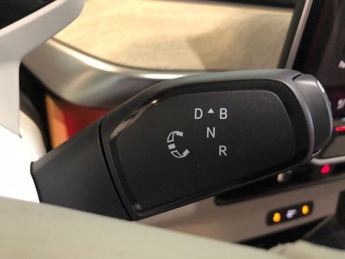 New 2025 Volkswagen ID. Buzz Pro S Plus image 24