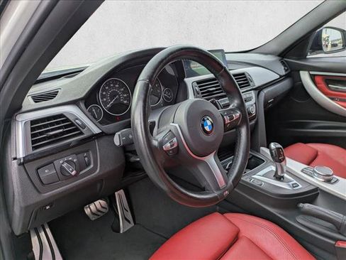 Used 2018 BMW 330e w/ M Sport Package RWD image 10