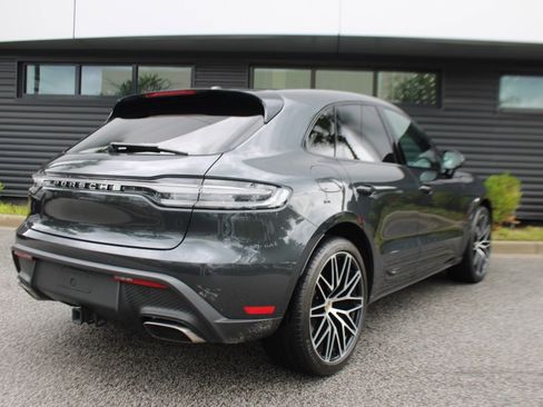 Used 2025 Porsche Macan image 7