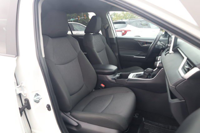 Used 2025 Toyota RAV4 XLE w/ Weather Package AWD/4WD image 22
