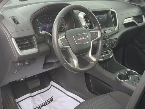 Used 2023 GMC Terrain SLE w/ Driver Convenience Package FWD image 10