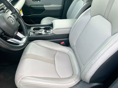 Used 2024 Honda Pilot Touring image 20