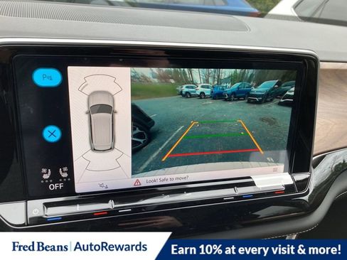 New 2026 Volkswagen Atlas SE image 17