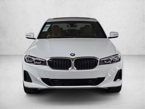 Used 2026 BMW 330i Sedan w/ Convenience Package RWD image 2