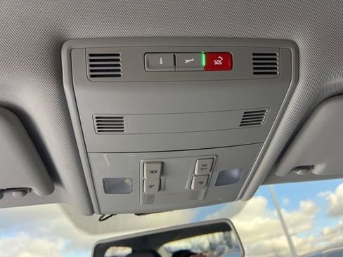 Used 2021 Volkswagen Jetta S w/ Driver Assistance Package image 23