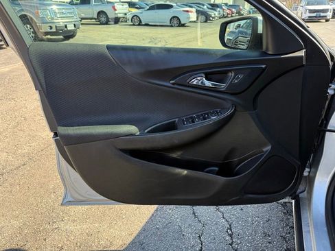 Used 2022 Chevrolet Malibu LT image 7