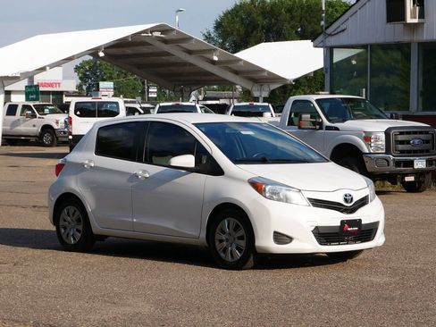 Used 2012 Toyota Yaris LE FWD image 1