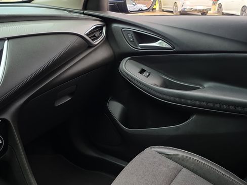 Used 2020 Buick Encore GX Preferred w/ Cold Weather Comfort Package image 23