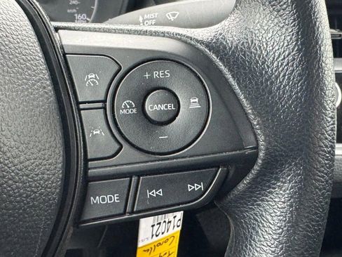 Used 2024 Toyota Corolla LE image 18