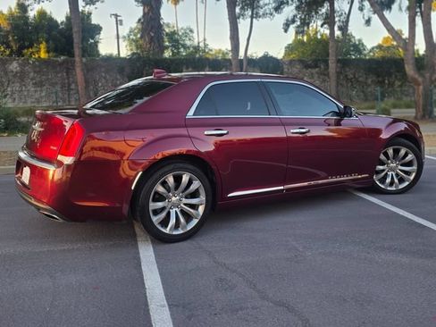 Used 2018 Chrysler 300 Touring w/ Chrome Appearance Package RWD image 37