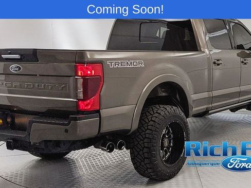Used 2022 Ford F350 Lariat w/ Tremor Off-Road Package AWD/4WD image 3