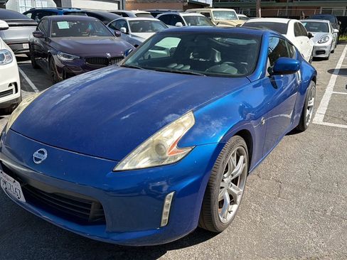 Used 2013 Nissan 370Z Coupe RWD image 1