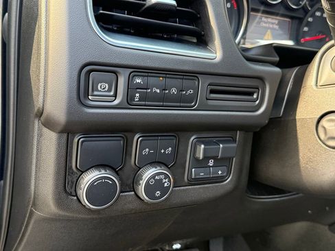 Used 2021 Chevrolet Tahoe LT w/ LT Signature Package image 57