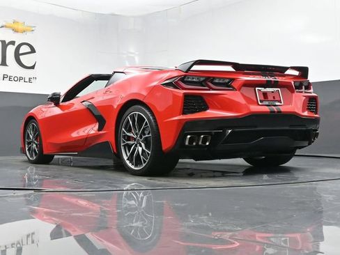 Used 2023 Chevrolet Corvette Stingray Preferred Cpe w/ Z51 Performance Package RWD image 5