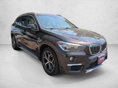 Used 2017 BMW X1 xDrive28i AWD/4WD image 3