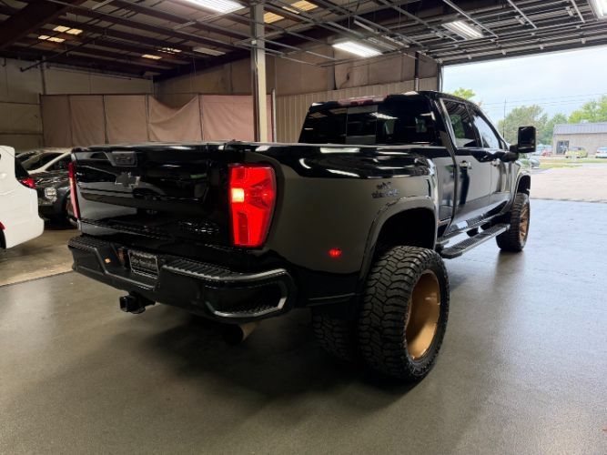 Used 2022 Chevrolet Silverado 3500 High Country AWD/4WD image 5