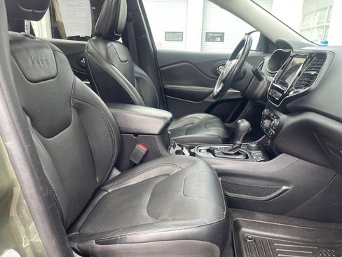 Used 2021 Jeep Cherokee Limited AWD/4WD image 22