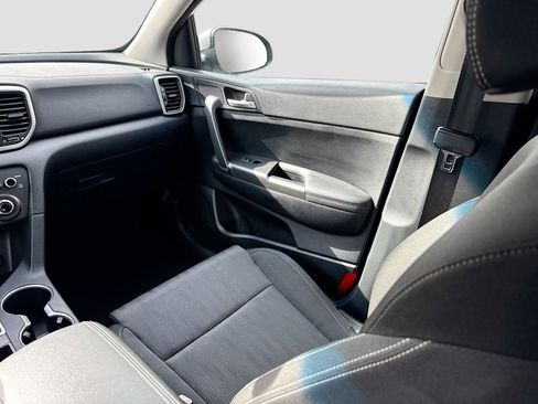 Used 2020 Kia Sportage LX image 20