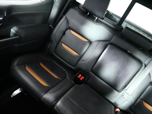 Used 2021 GMC Sierra 1500 AT4 w/ AT4 Premium Package AWD/4WD image 12