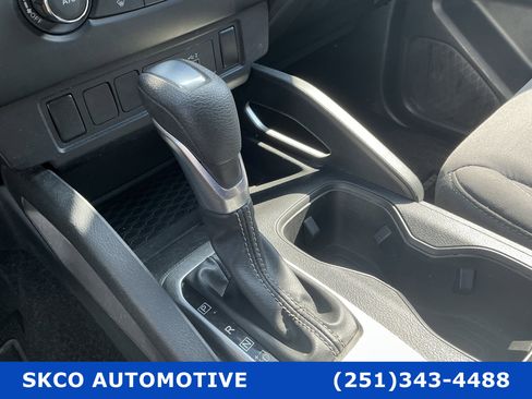 Used 2022 Nissan Frontier SV AWD/4WD image 23