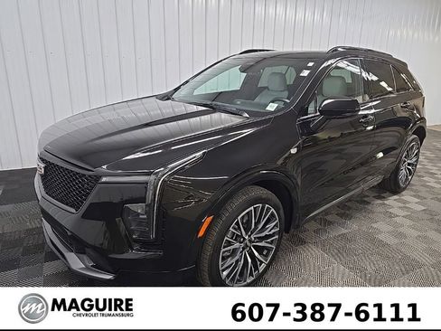 Used 2024 Cadillac XT4 Sport AWD/4WD image 8