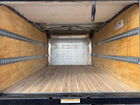 Used 2020 Ford Transit 350 DRW RWD image 10