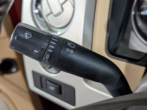 Used 2014 Ford F150 Lariat w/ Lariat Chrome Package image 31