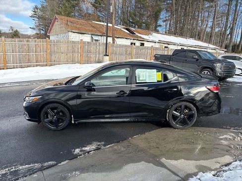 Used 2022 Nissan Sentra SR w/ Trunk Package image 4