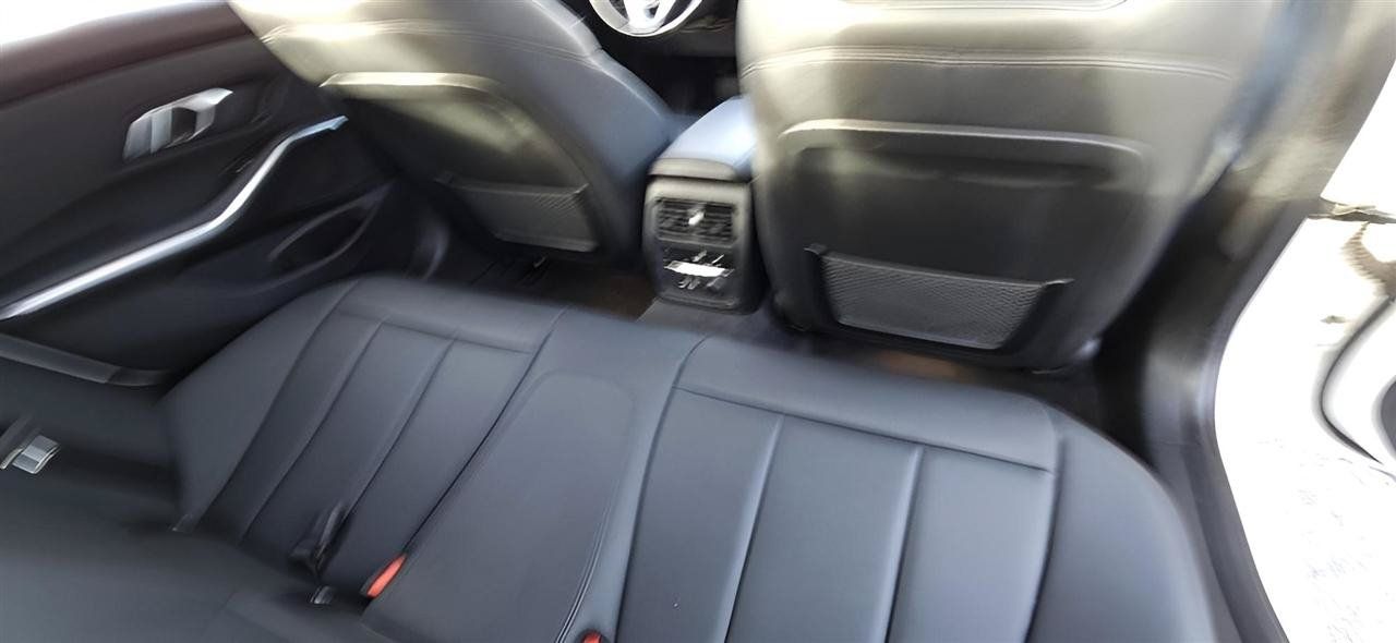 Used 2019 BMW 330i xDrive Sedan w/ Convenience Package AWD/4WD image 29