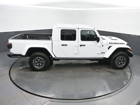 New 2026 Jeep Gladiator Rubicon w/ Safety Group AWD/4WD image 43