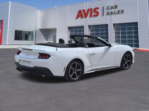 Used 2025 Ford Mustang Premium RWD image 6