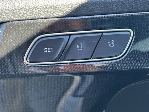 Used 2022 Hyundai Palisade Calligraphy image 26