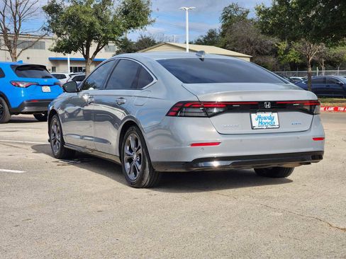 Certified 2025 Honda Accord EX-L image 5