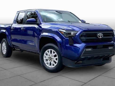 Used 2024 Toyota Tacoma SR5 RWD image 3