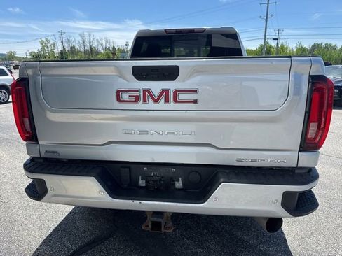 Used 2022 GMC Sierra 3500 Denali w/ Denali Ultimate Package AWD/4WD image 6