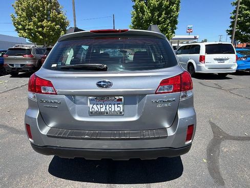 Used 2011 Subaru Outback 2.5i AWD/4WD image 5