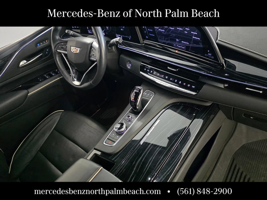 Used 2022 Cadillac Escalade Sport AWD/4WD image 32