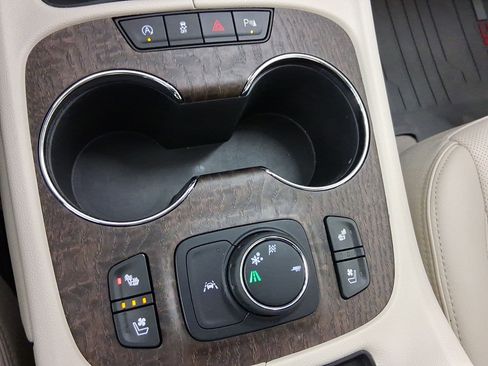 Used 2023 GMC Acadia Denali w/ Denali Ultimate Package image 27