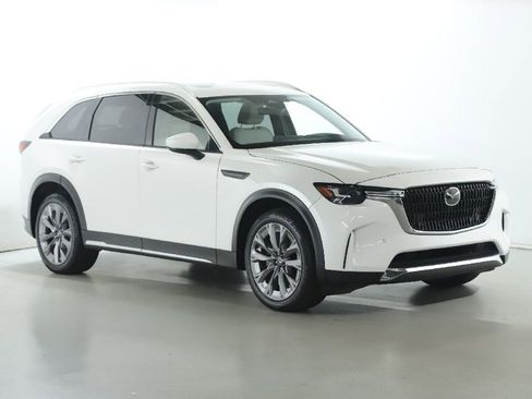 Used 2024 MAZDA CX-90 3.3 Turbo w/ Premium Package AWD/4WD image 9