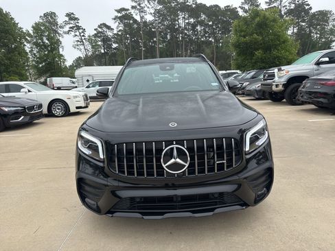 Used 2022 Mercedes-Benz GLB 35 AMG 4MATIC image 2