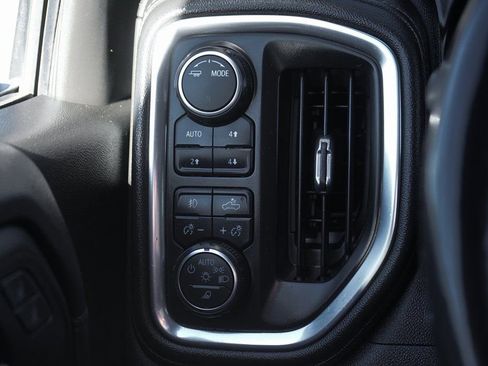 Used 2022 Chevrolet Silverado 1500 RST AWD/4WD image 18