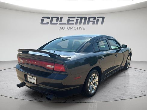 Used 2014 Dodge Charger SE w/ Sport Appearance Group RWD image 5