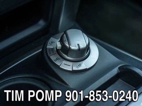 Used 2015 Toyota 4Runner Limited AWD/4WD image 25