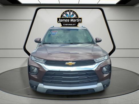 Certified 2023 Chevrolet TrailBlazer LT w/ Convenience Package AWD/4WD image 2