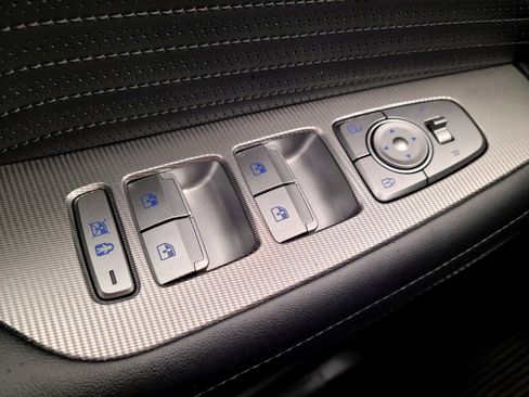 Used 2024 Hyundai Palisade Calligraphy image 16